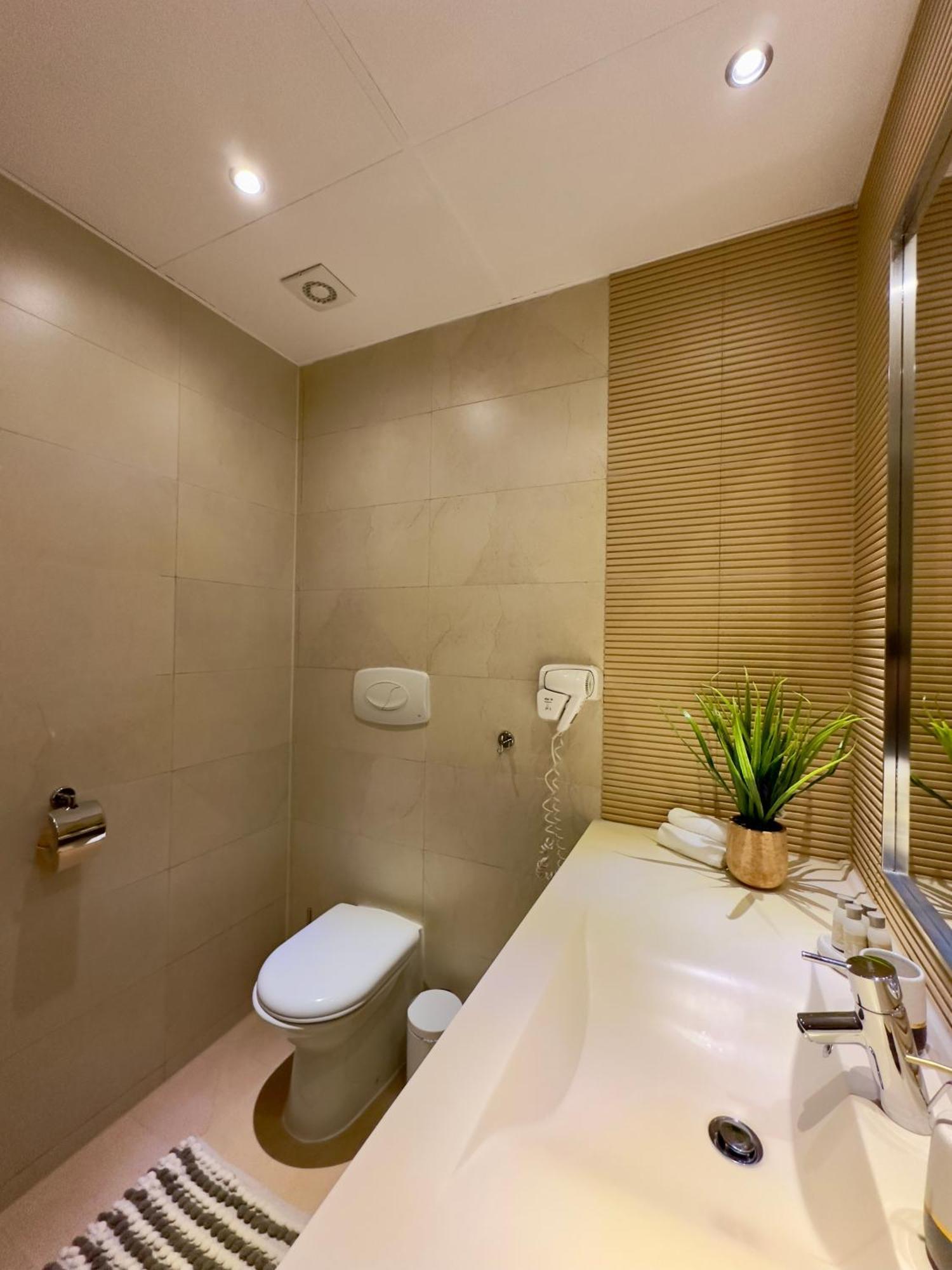 Sudului Aparthotel Boekarest Buitenkant foto