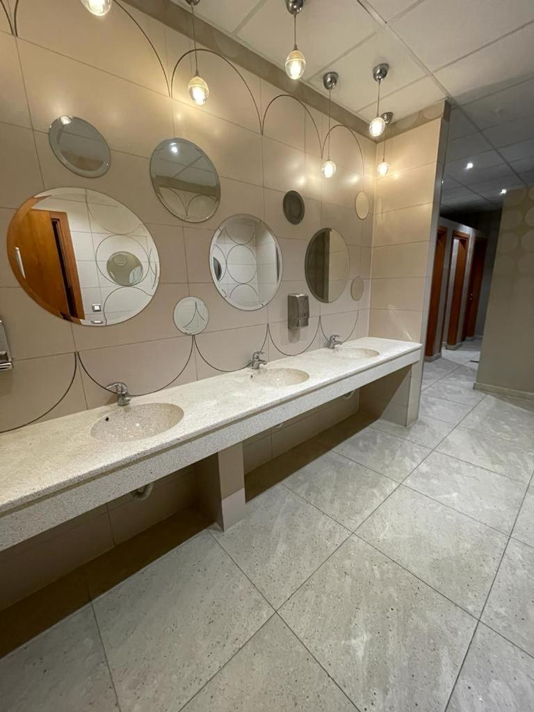 Sudului Aparthotel Boekarest Buitenkant foto