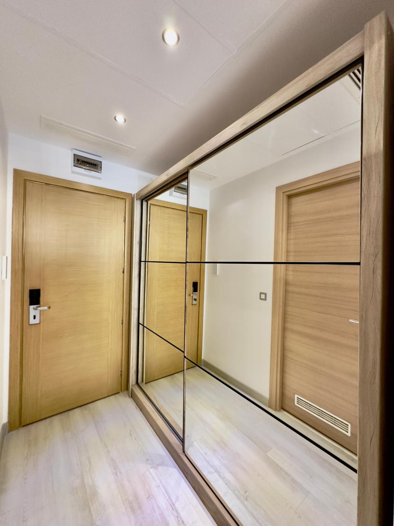 Sudului Aparthotel Boekarest Buitenkant foto