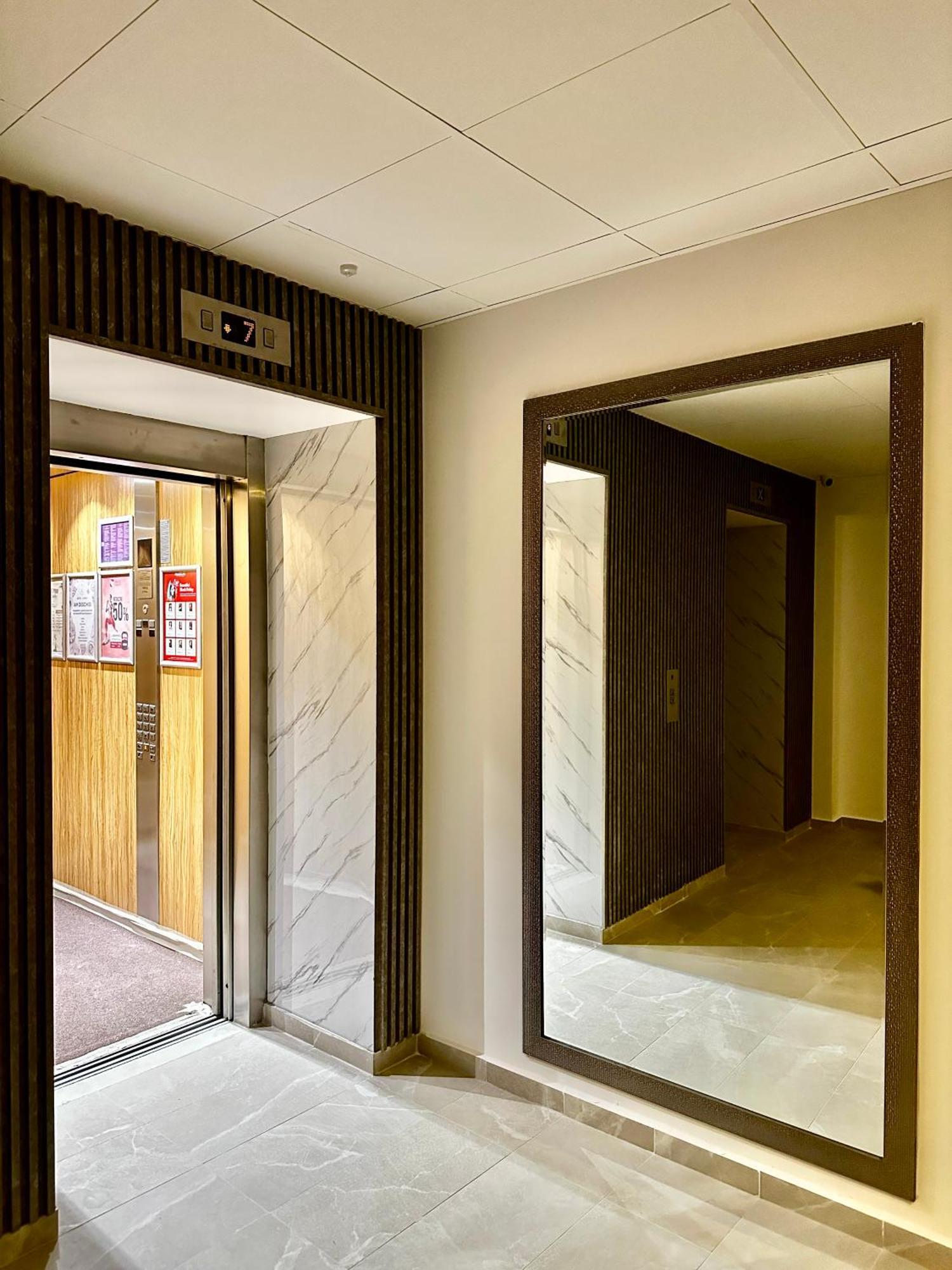 Sudului Aparthotel Boekarest Buitenkant foto