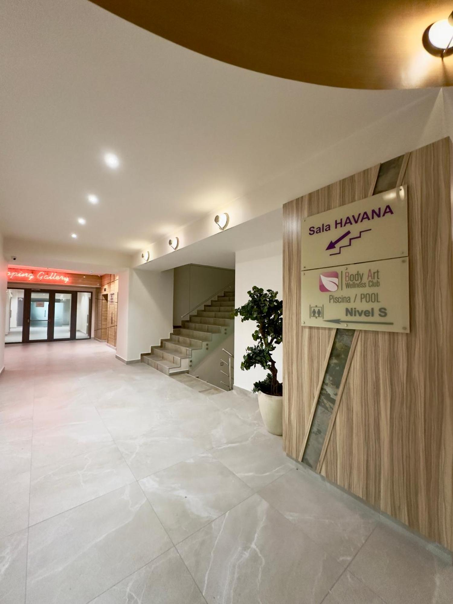 Sudului Aparthotel Boekarest Buitenkant foto