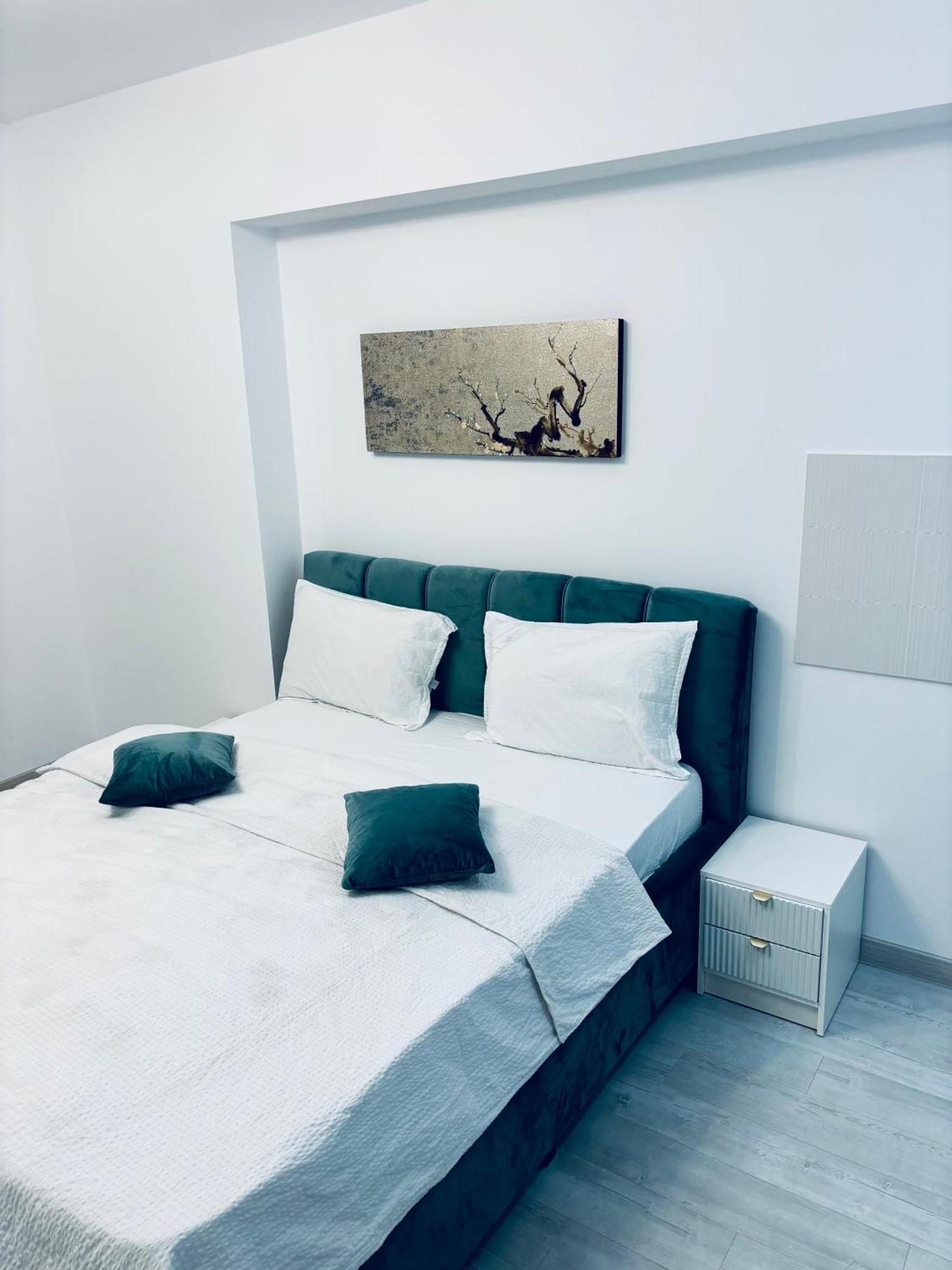 Sudului Aparthotel Boekarest Buitenkant foto